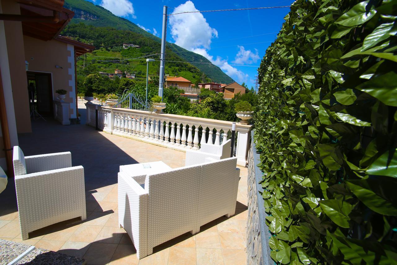Villa Catie กาสเตลลัมมาเร ดิ สตาเบีย ภายนอก รูปภาพ